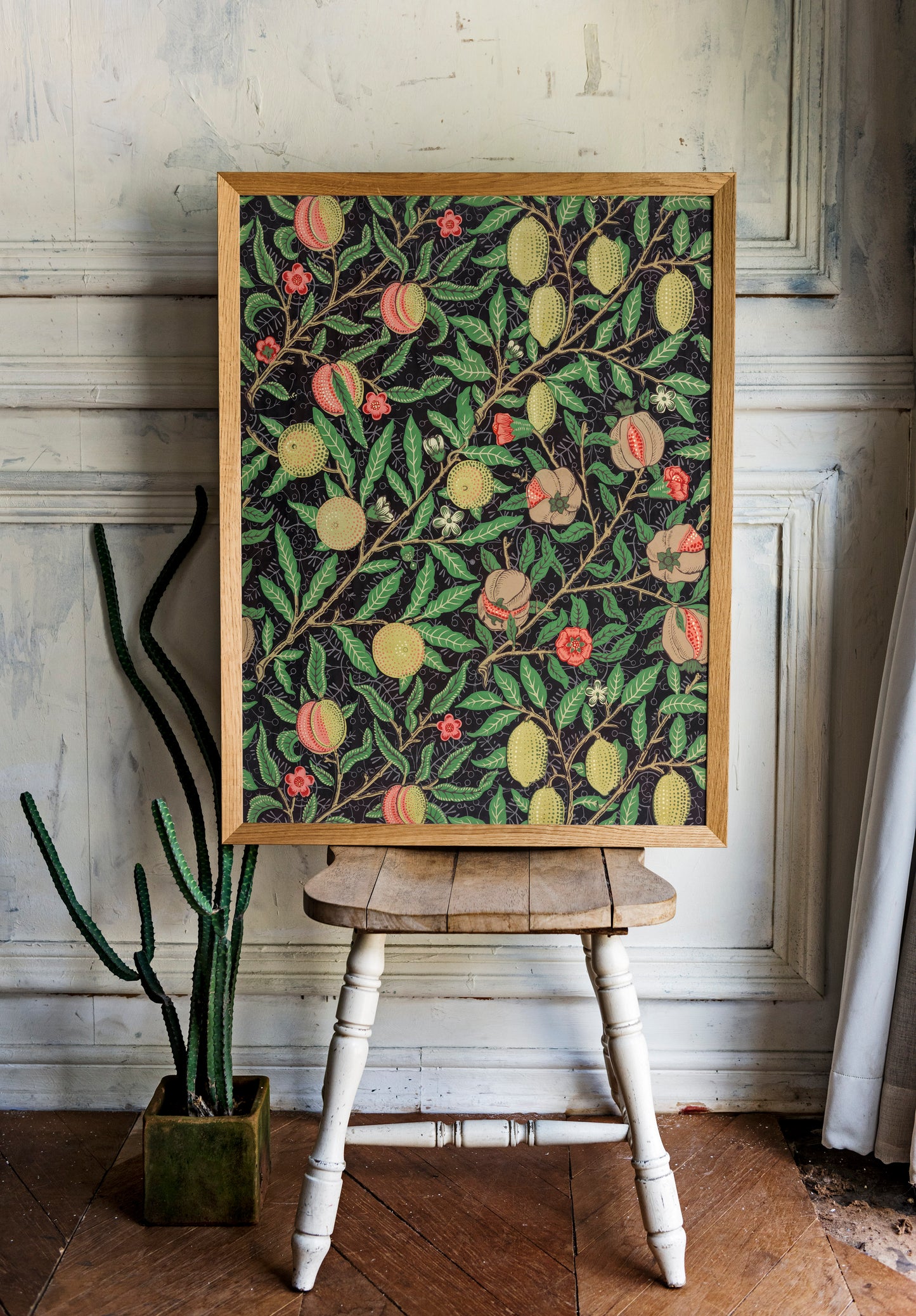 William Morris's Fruit pattern print, Museum Exhibition Poster, William Morris Wall Décor, William Morris Gifts, Art Lover Gift